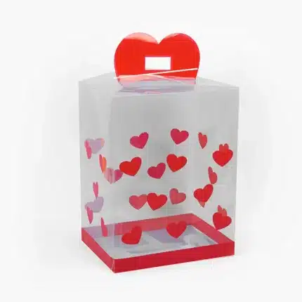 Caja de acetato con diseño de corazones