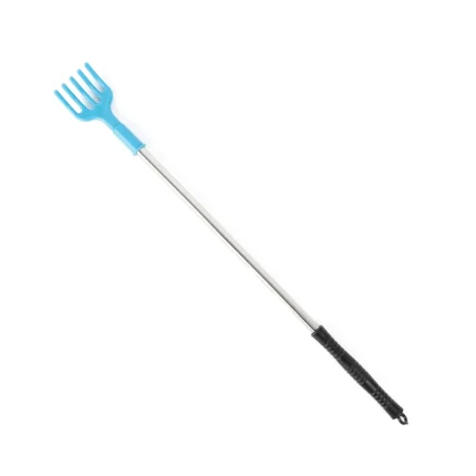 Mano rascadora de metal